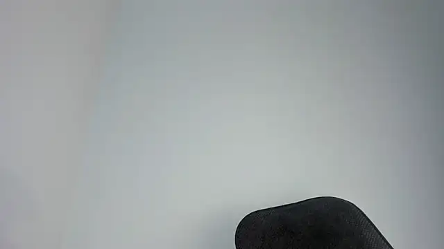 my lovely mia online show from February 12, 2025, 4:23 am