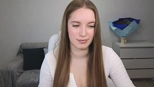 EvaMaddison online show from December 23, 2024, 5:39 am