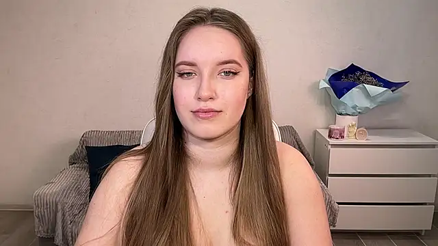 EvaMaddison online show from January 15, 2026, 6:40 am