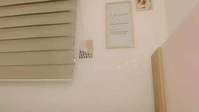 Elen  Sweet online show from January 24, 2025, 1:24 am