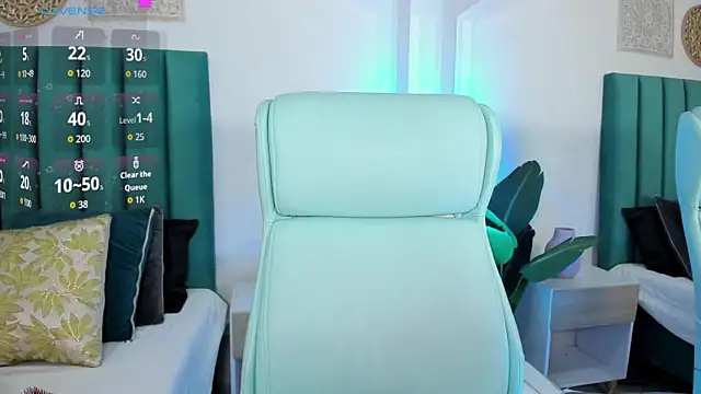 amy-thomson1 online show from April 3, 2026, 9:24 pm