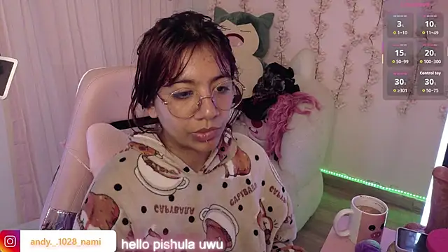 Snapshot of Nami_usagi chatting on May 21, 2026, 4:47 pm Nami usagi online show from May 21, 2026, 4:47 pm