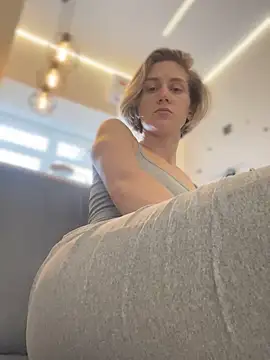 Snapshot of Feral_berry_8133 chatting on December 19, 2024, 11:50 am Feral berry 8133 online show from December 19, 2024, 11:50 am