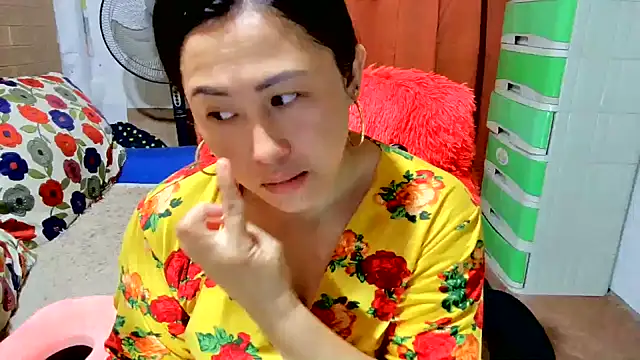 M e c e l online show from September 19, 2025, 9:48 pm