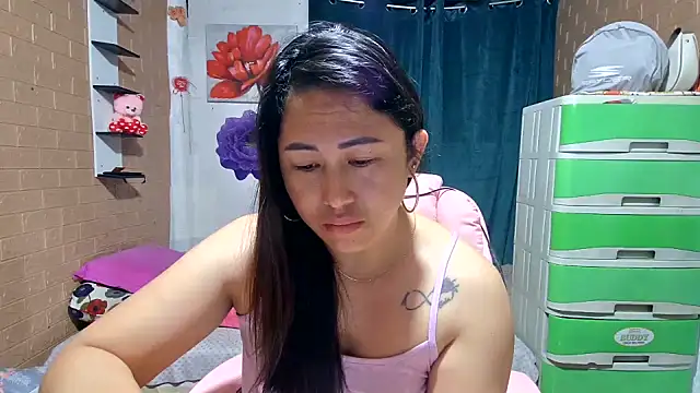 M e c e l online show from March 15, 2026, 9:43 pm