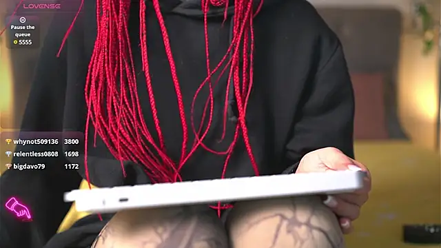 Snapshot of Lorettelorena chatting on February 18, 2025, 8:14 pm Lorettelorena online show from February 18, 2025, 8:14 pm