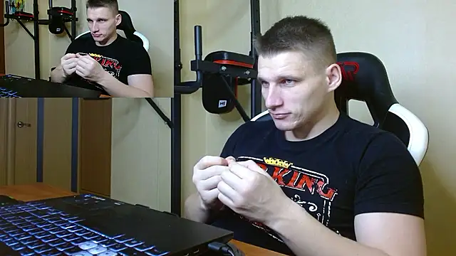 PoliglotJoe online show from December 4, 2024, 8:56 am