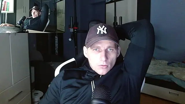 PoliglotJoe online show from October 11, 2025, 12:32 am