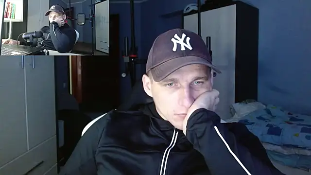 PoliglotJoe online show from October 12, 2025, 2:38 pm