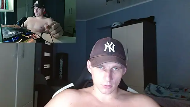 PoliglotJoe online show from October 18, 2025, 10:54 pm