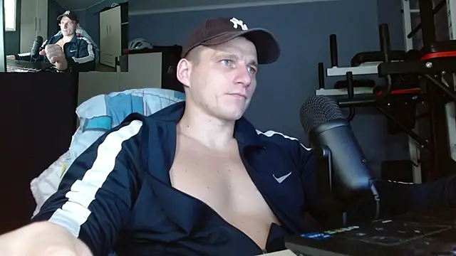 PoliglotJoe online show from October 28, 2025, 7:16 pm