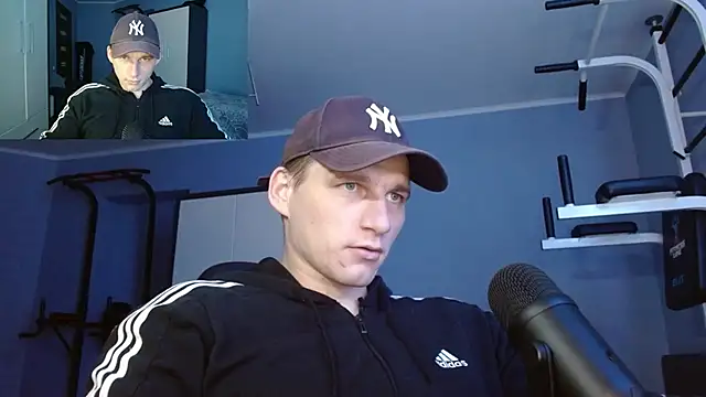 PoliglotJoe online show from November 14, 2025, 11:31 am