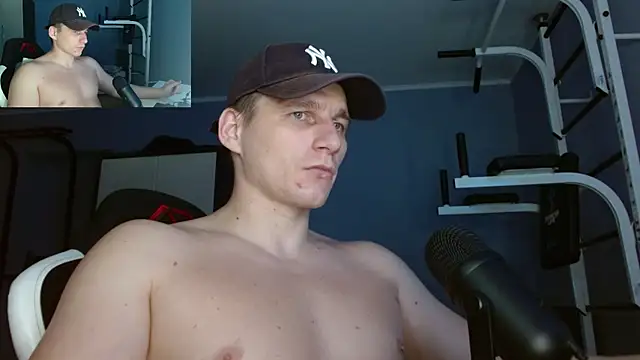 PoliglotJoe online show from November 17, 2025, 9:04 am