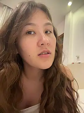 Snapshot of Riz_girl chatting on May 26, 2026, 5:20 pm Riz girl online show from May 26, 2026, 5:20 pm