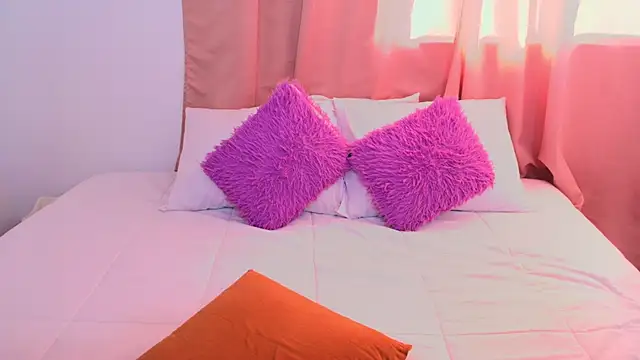 yulina xue online show from March 9, 2025, 9:46 pm