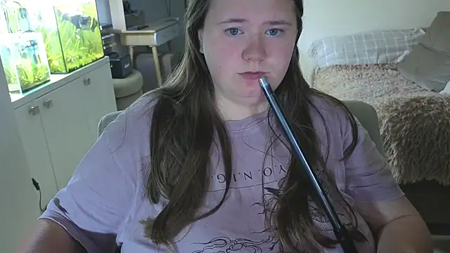 remirann  online show from November 3, 2025, 4:41 pm