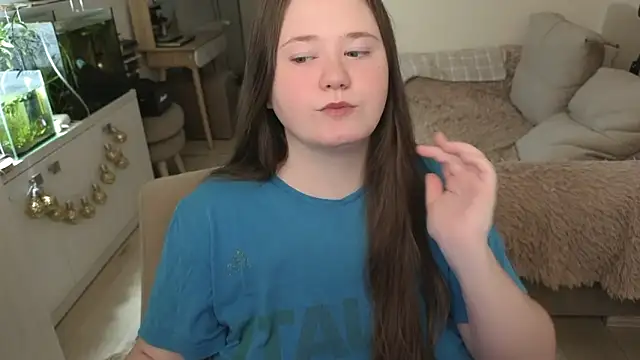 remirann  online show from March 16, 2026, 10:41 am