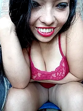 Snapshot of Melanymartinez105 chatting on September 21, 2025, 8:21 pm Melanymartinez105 online show from September 21, 2025, 8:21 pm