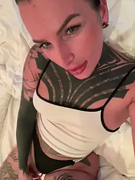 InkedBiitch online show from May 2, 2026, 6:13 pm