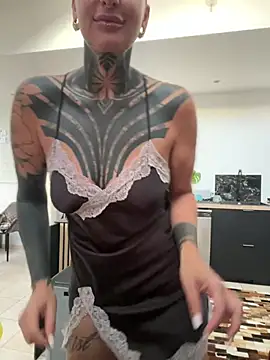 InkedBiitch online show from July 17, 2026, 4:52 am