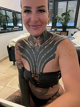 InkedBiitch online show from July 29, 2026, 4:21 am