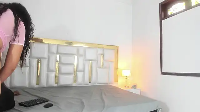 Kylieandjhonny online show from March 16, 2025, 8:00 pm