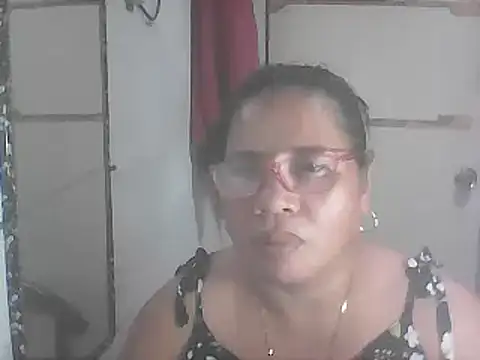 hotwet mama4uxx online show from February 23, 2025, 3:29 pm