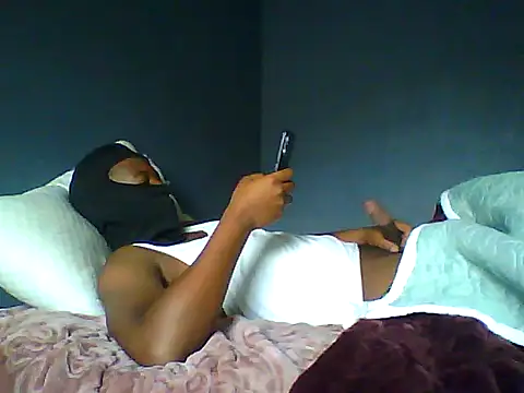 TitularAdaption online show from November 9, 2025, 8:34 am