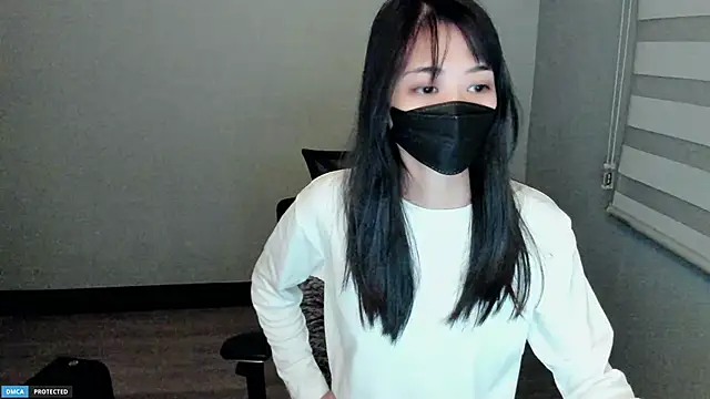 Snapshot of Ayase_momo chatting on January 14, 2025, 7:21 pm Ayase momo online show from January 14, 2025, 7:21 pm