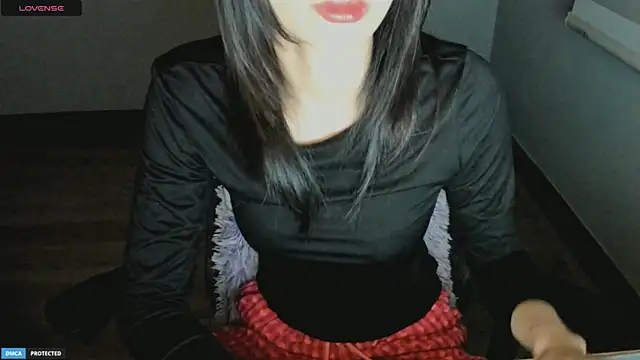 Snapshot of Ayase_momo chatting on March 21, 2025, 7:35 pm Ayase momo online show from March 21, 2025, 7:35 pm