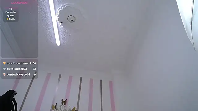 Anthonela love  online show from March 17, 2025, 10:06 pm