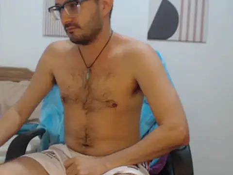 Snapshot of peterannaud chatting on November 17, 2025, 12:22 pm peterannaud online show from November 17, 2025, 12:22 pm