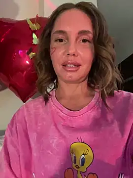 Snapshot of Chel_sea_ chatting on February 15, 2025, 1:31 am Chel sea online show from February 15, 2025, 1:31 am