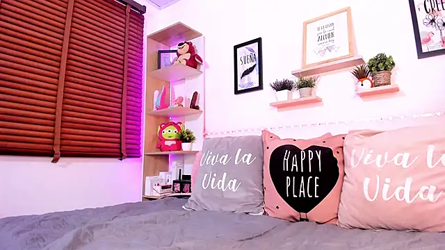 Snapshot of Nata_Villalobos chatting on January 13, 2025, 3:56 am Nata Villalobos online show from January 13, 2025, 3:56 am