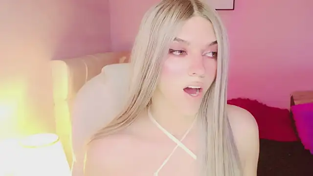 EvaEvangeline online show from April 16, 2026, 4:02 am