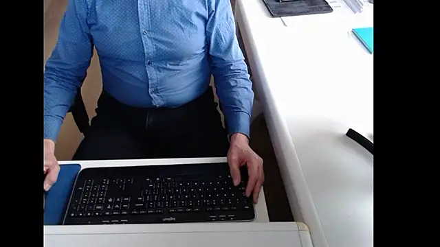 dutchpornking online show from March 23, 2026, 6:50 am