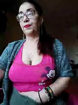 Chriss Tinaa online show from February 4, 2025, 6:04 am