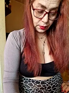 Snapshot of Chriss_Tinaa chatting on May 24, 2026, 5:01 am Chriss Tinaa online show from May 24, 2026, 5:01 am