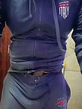 Snapshot of luciferdxm5 chatting on February 4, 2026, 9:15 am luciferdxm5 online show from February 4, 2026, 9:15 am