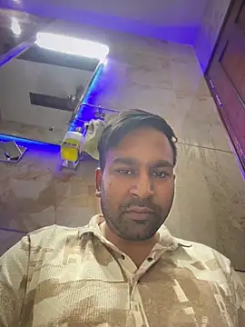 luciferdxm5 online show from March 31, 2026, 8:04 am