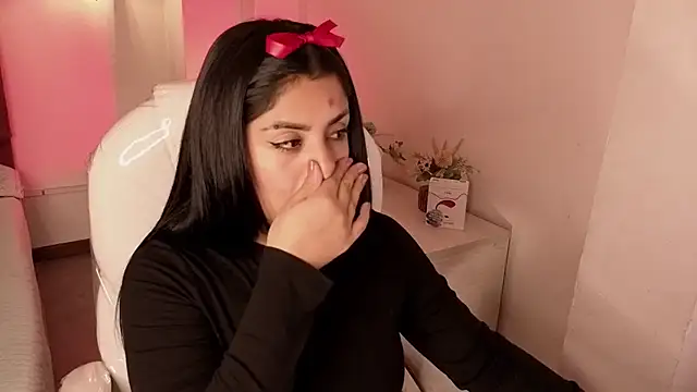 Catalinaa martinez online show from October 10, 2025, 3:05 am