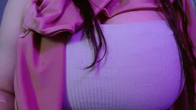 Snapshot of AnnyelinnaLove chatting on October 9, 2025, 5:38 am AnnyelinnaLove online show from October 9, 2025, 5:38 am