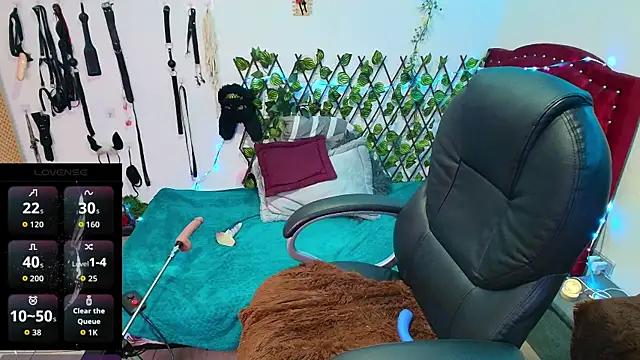 elektra 32 online show from November 24, 2025, 1:44 pm