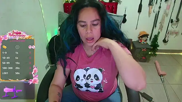 Snapshot of elektra_32 chatting on July 12, 2026, 1:40 am elektra 32 online show from July 12, 2026, 1:40 am