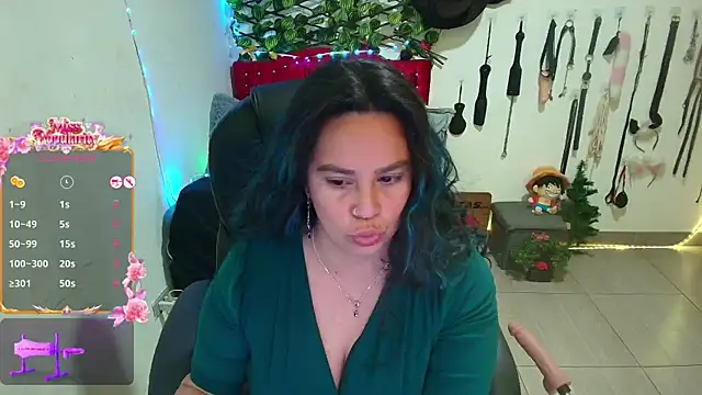 Snapshot of elektra_32 chatting on July 22, 2026, 6:05 am elektra 32 online show from July 22, 2026, 6:05 am
