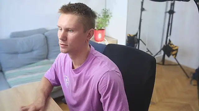 kevin-park online show from April 19, 2026, 10:58 am