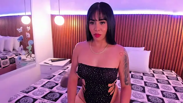 sofia castrillon online show from September 27, 2025, 12:32 pm