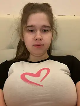 HornyGirlH online show from March 15, 2025, 10:33 pm