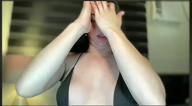 Snapshot of MISSANACONDA chatting on February 18, 2025, 9:20 pm MISSANACONDA online show from February 18, 2025, 9:20 pm