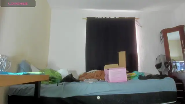 Zuan zuan777 online show from December 27, 2024, 6:10 pm